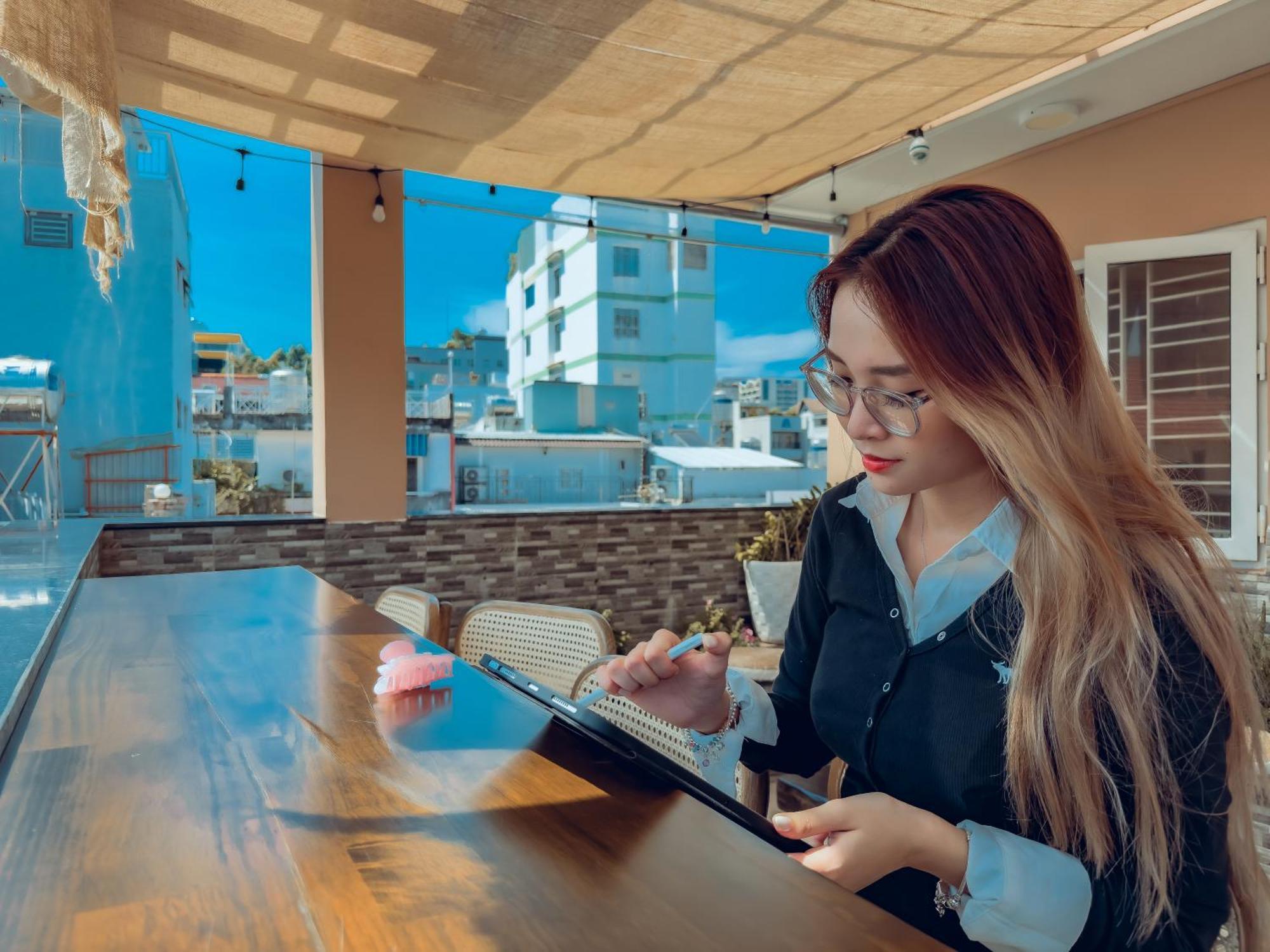 Hemtouch House Hotel โฮจิมินห์ซิตี้ ภายนอก รูปภาพ